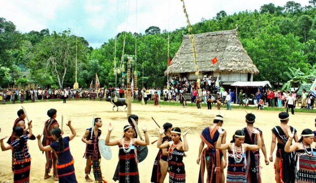 TREKKING TOUR IN THE CENTRAL HIGHLANDS