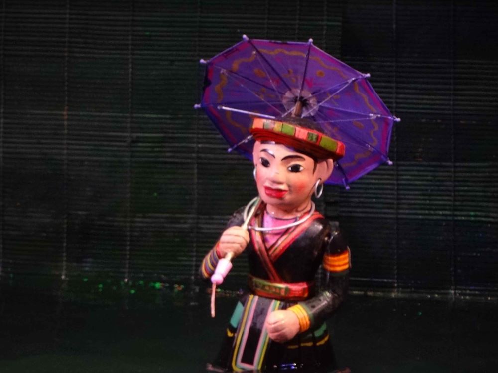 Diner et spectacle de marionnette sur l’eau à Hanoi